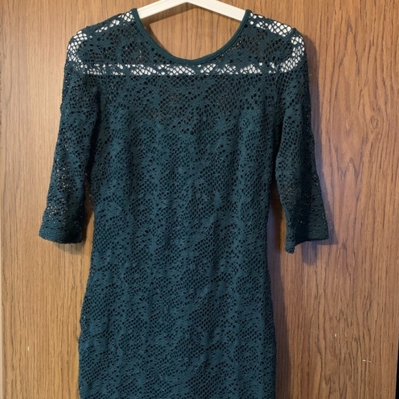 Green Lace Dress - Picture 8 of 8